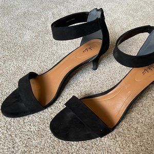 STYLE & CO Kitten Heel Black Suede Sandals Size 11 (worn twice)